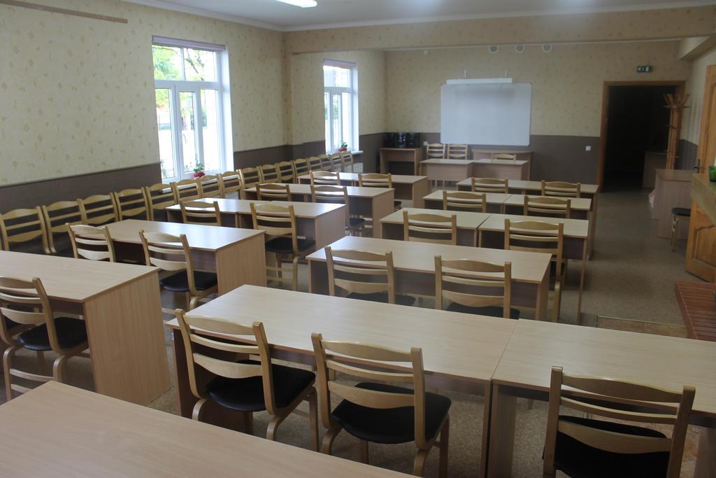 Latvijas Sarkana Krusta Viesnica Rēzekne Kültér fotó